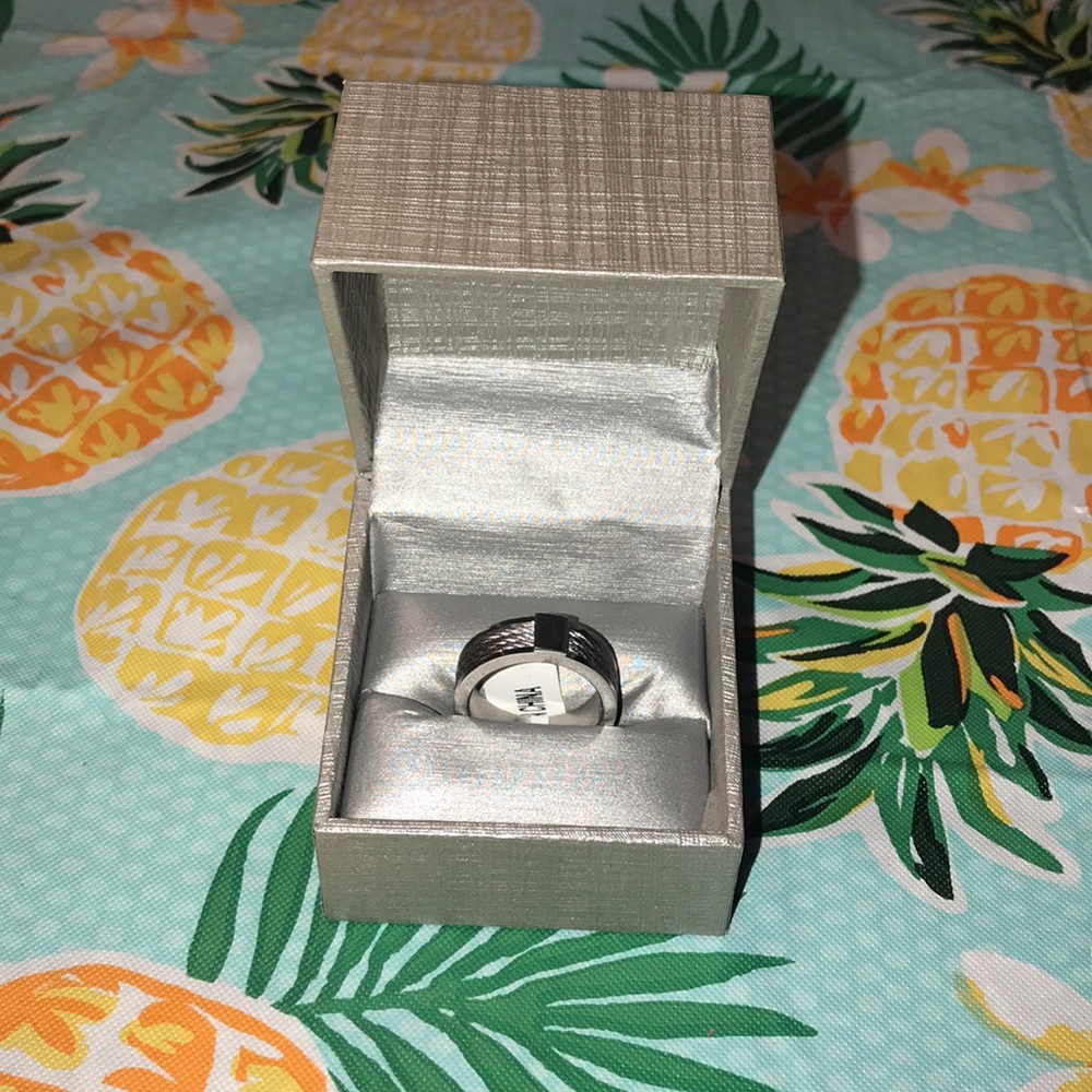 Men’s Wedding Band
